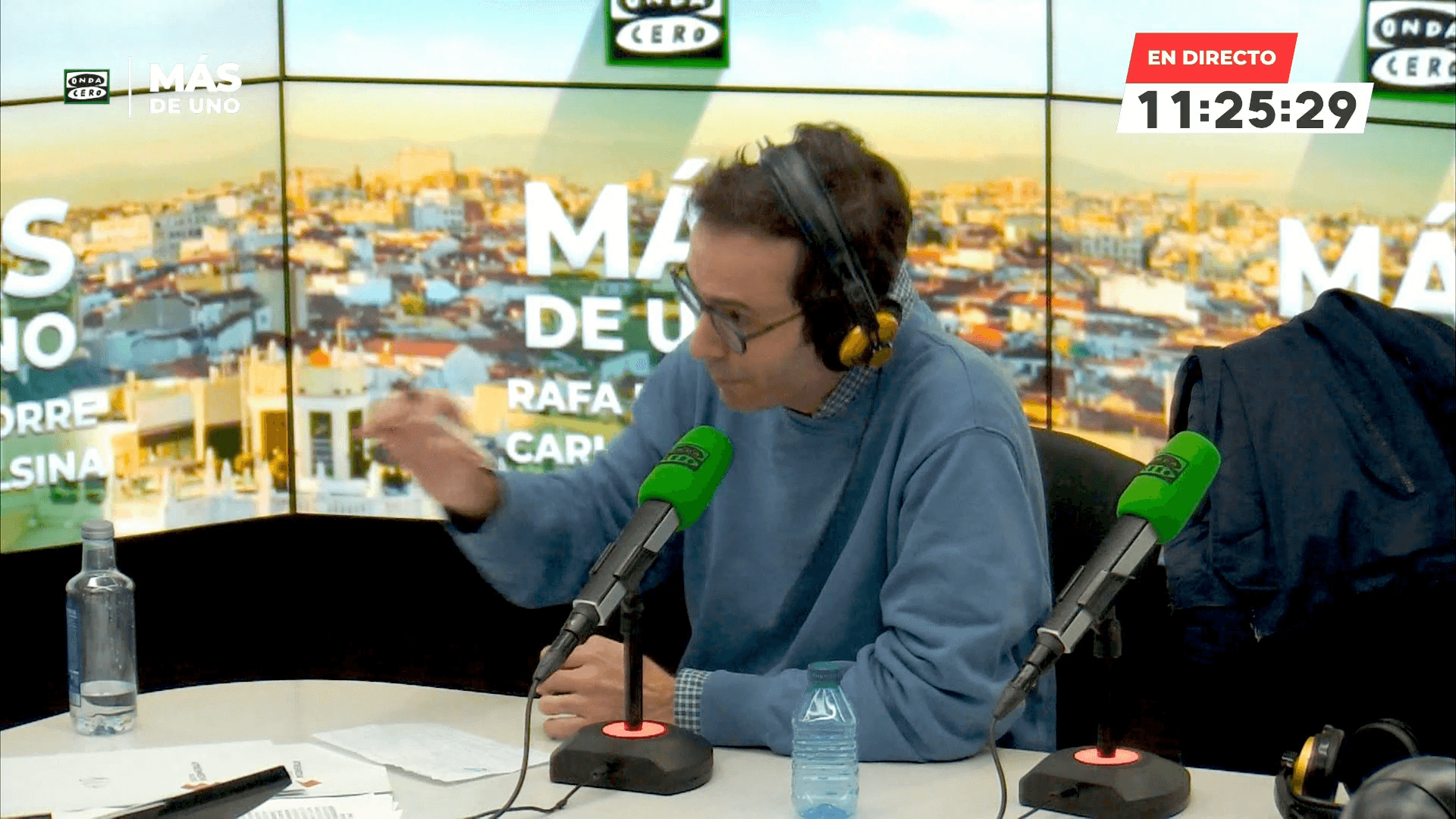 Más de uno podcast cover art