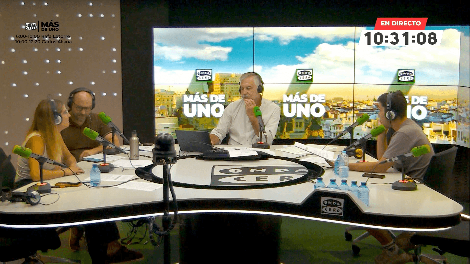 Más de uno podcast cover art